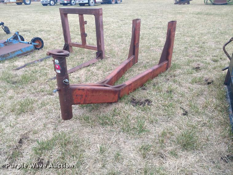 image for item DC0947 (2) gooseneck hitches