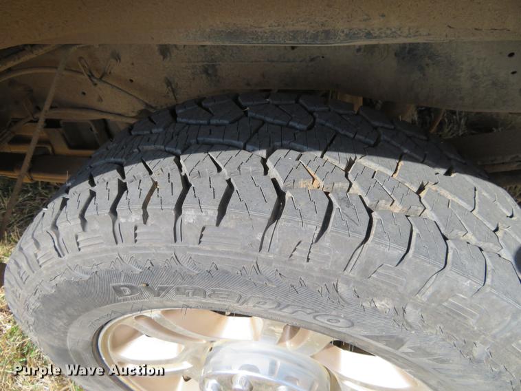 image for item DC0980 2012 Ford F250 Super Duty FX4 Crew Cab pickup truck