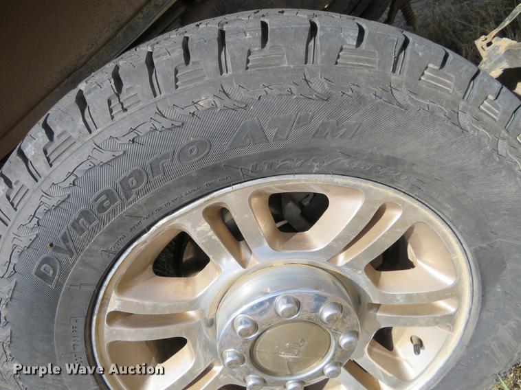 image for item DC0980 2012 Ford F250 Super Duty FX4 Crew Cab pickup truck