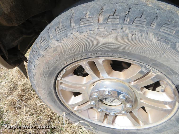 image for item DC0980 2012 Ford F250 Super Duty FX4 Crew Cab pickup truck