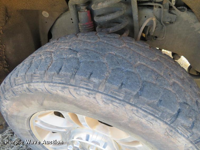 image for item DC0980 2012 Ford F250 Super Duty FX4 Crew Cab pickup truck