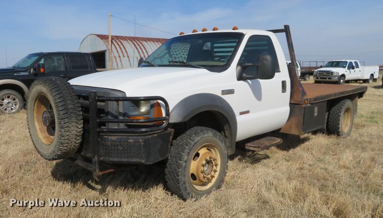 image for item DC0981 2005 Ford F450 Super Duty flatbed truck