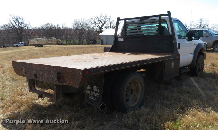 image for item DC0981 2005 Ford F450 Super Duty flatbed truck