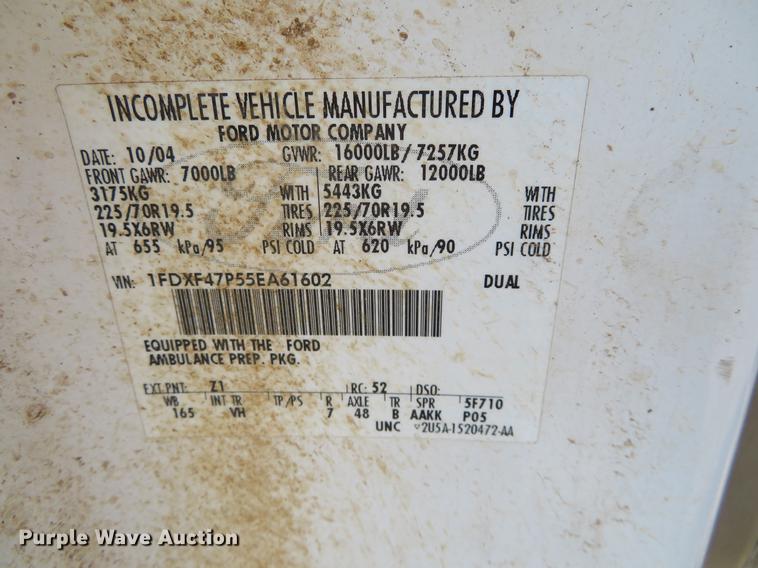 image for item DC0981 2005 Ford F450 Super Duty flatbed truck