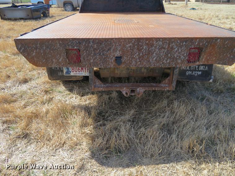 image for item DC0981 2005 Ford F450 Super Duty flatbed truck