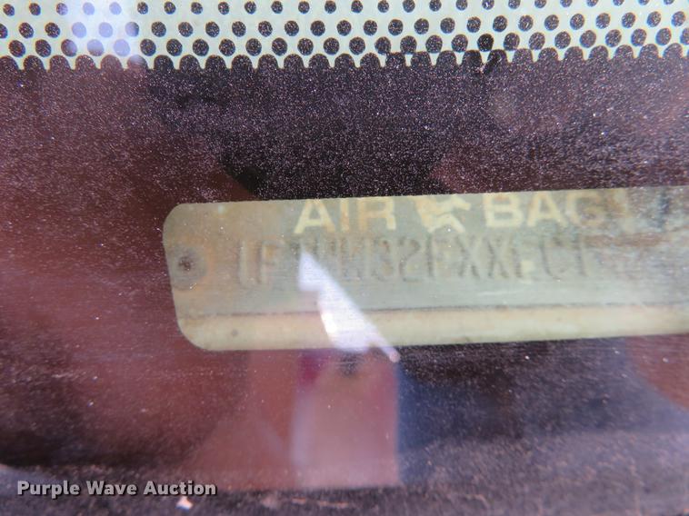 image for item DC0983 1999 Ford F350 Super Duty Crew Cab pickup truck