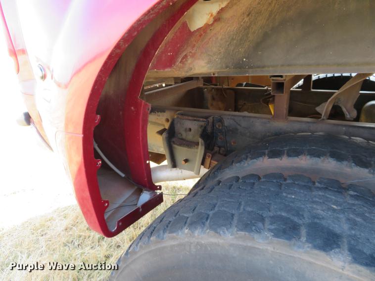 image for item DC0983 1999 Ford F350 Super Duty Crew Cab pickup truck