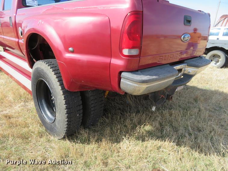 image for item DC0983 1999 Ford F350 Super Duty Crew Cab pickup truck