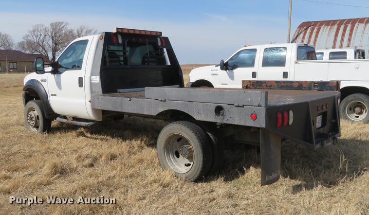 image for item DC0984 2005 Ford F550 flatbed truck