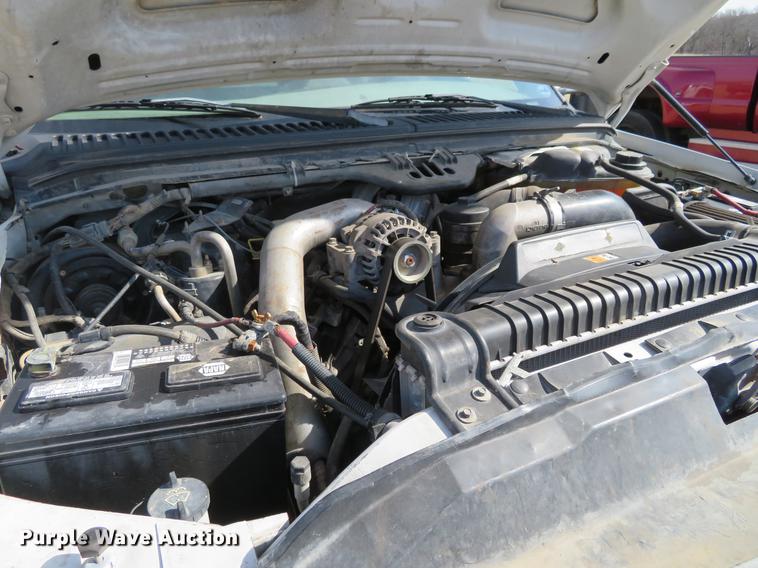 image for item DC0984 2005 Ford F550 flatbed truck