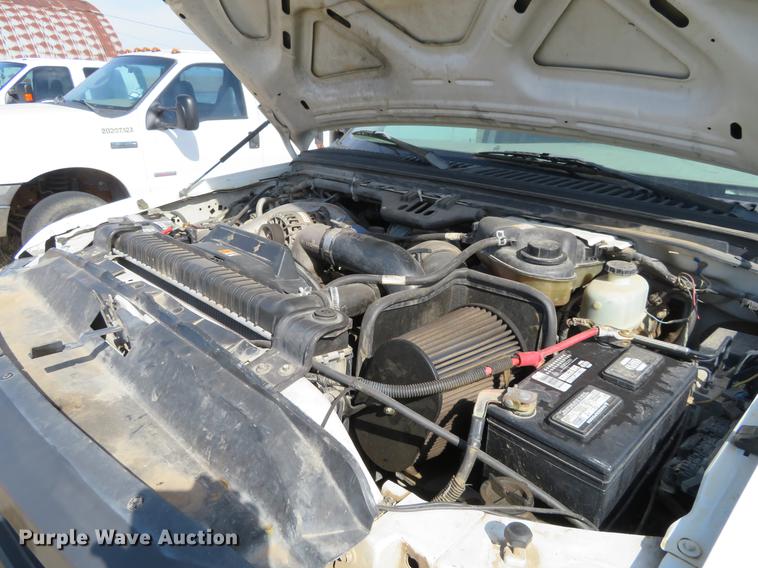 image for item DC0984 2005 Ford F550 flatbed truck