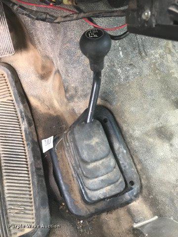 image for item DC0984 2005 Ford F550 flatbed truck