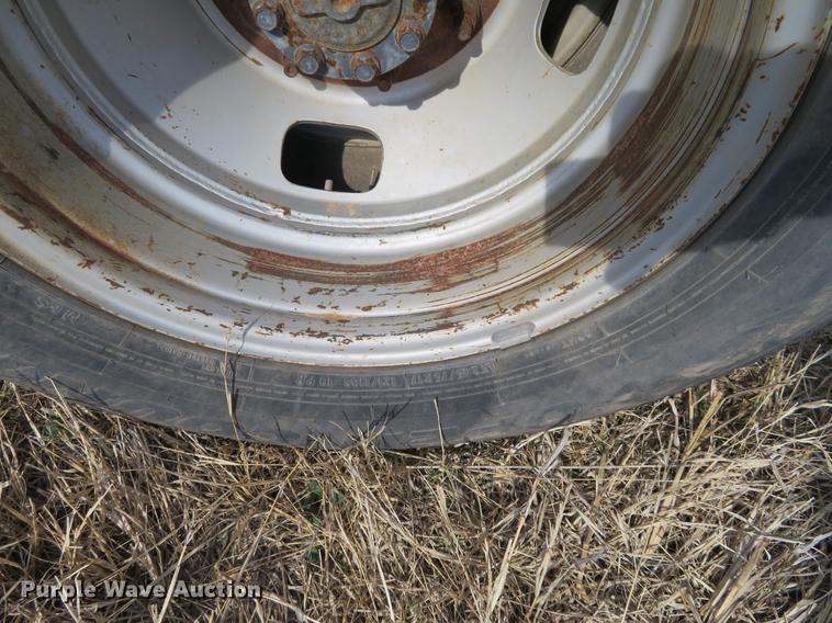 image for item DC0985 2006 Ford F350 Super Duty Crew Cab utility bed pickup truck