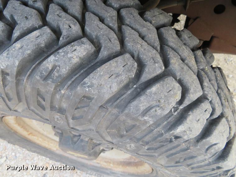 image for item DC0987 1994 Chevrolet 3500 flatbed pickup truck