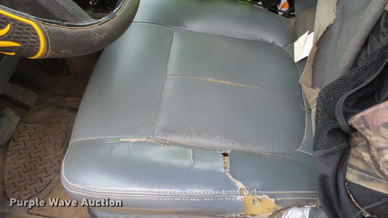 image for item DC3105 2011 Ford F250 Super Duty utility bed pickup truck