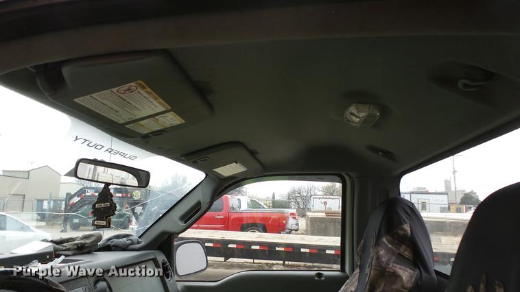 image for item DC3105 2011 Ford F250 Super Duty utility bed pickup truck