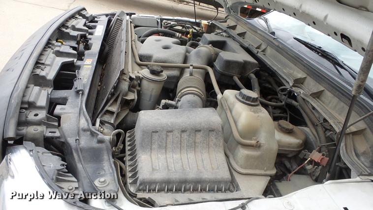 image for item DC3105 2011 Ford F250 Super Duty utility bed pickup truck