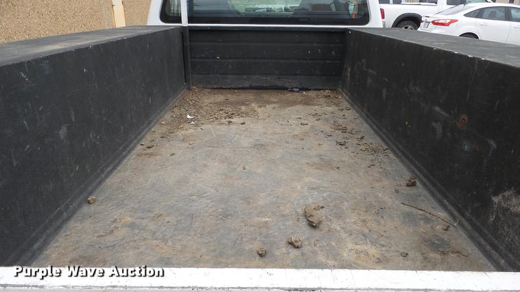 image for item DC3105 2011 Ford F250 Super Duty utility bed pickup truck