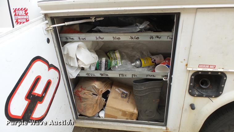 image for item DC3105 2011 Ford F250 Super Duty utility bed pickup truck