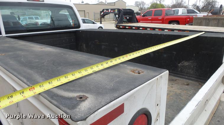 image for item DC3105 2011 Ford F250 Super Duty utility bed pickup truck