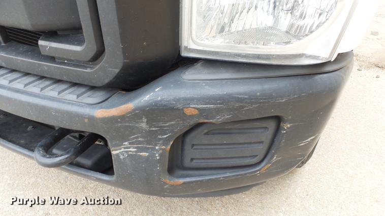 image for item DC3105 2011 Ford F250 Super Duty utility bed pickup truck