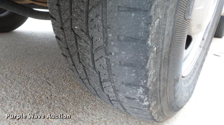 image for item DC3105 2011 Ford F250 Super Duty utility bed pickup truck