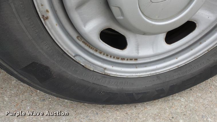 image for item DC3105 2011 Ford F250 Super Duty utility bed pickup truck