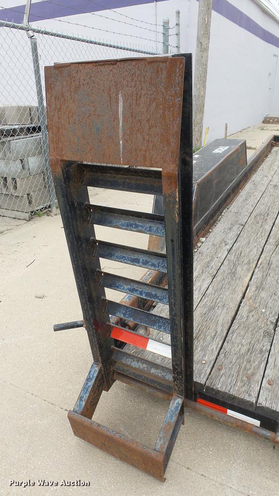 image for item DC3106 2008 Redi Haul utility trailer