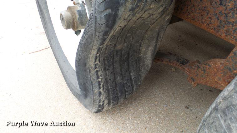 image for item DC3106 2008 Redi Haul utility trailer