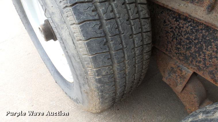 image for item DC3106 2008 Redi Haul utility trailer