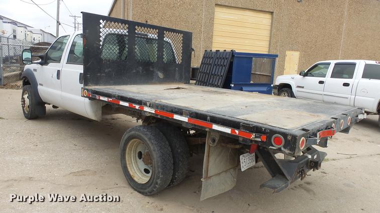 image for item DC3108 2006 Ford F550 Crew Cab flatbed truck