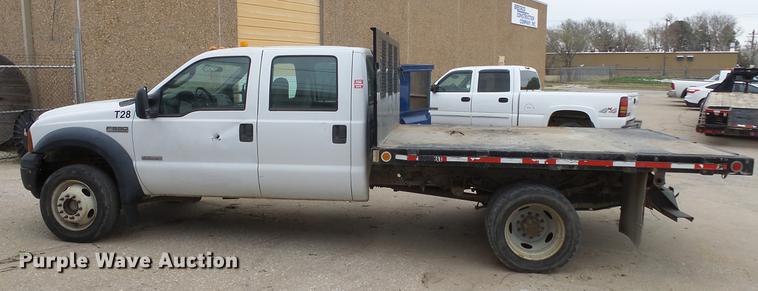 image for item DC3108 2006 Ford F550 Crew Cab flatbed truck