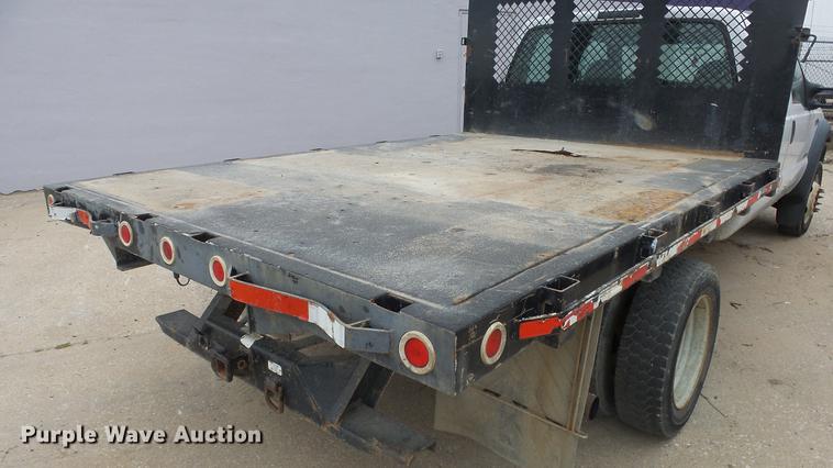 image for item DC3108 2006 Ford F550 Crew Cab flatbed truck