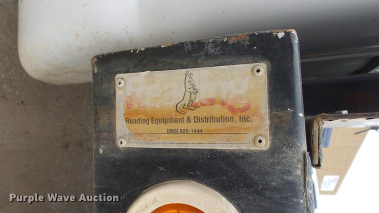 image for item DC3108 2006 Ford F550 Crew Cab flatbed truck