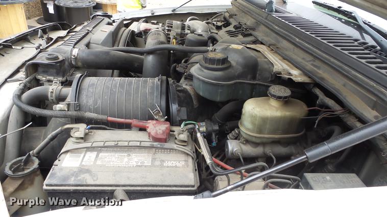 image for item DC3108 2006 Ford F550 Crew Cab flatbed truck