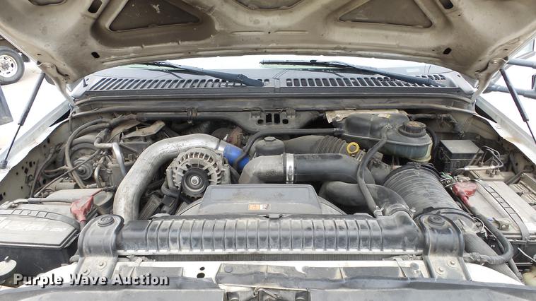 image for item DC3108 2006 Ford F550 Crew Cab flatbed truck