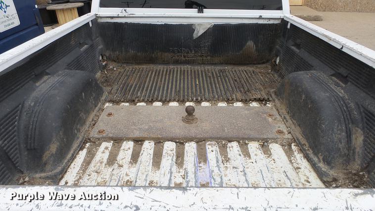 image for item DC3109 2004 Chevrolet Silverado 2500HD Crew Cab pickup truck