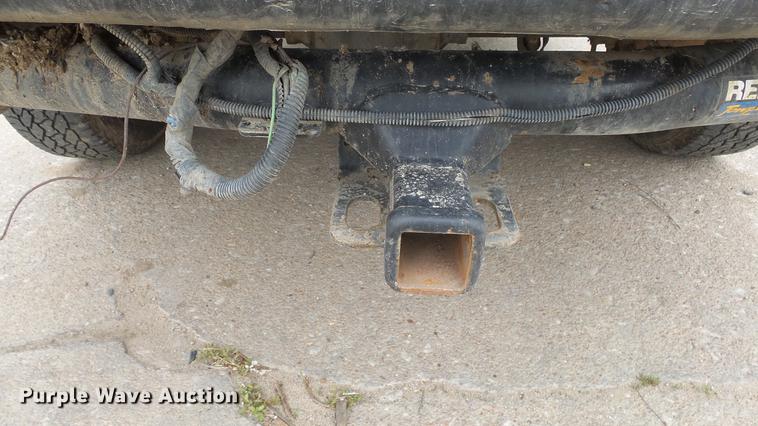 image for item DC3109 2004 Chevrolet Silverado 2500HD Crew Cab pickup truck