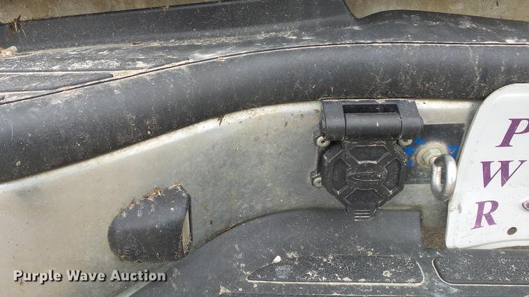 image for item DC3109 2004 Chevrolet Silverado 2500HD Crew Cab pickup truck