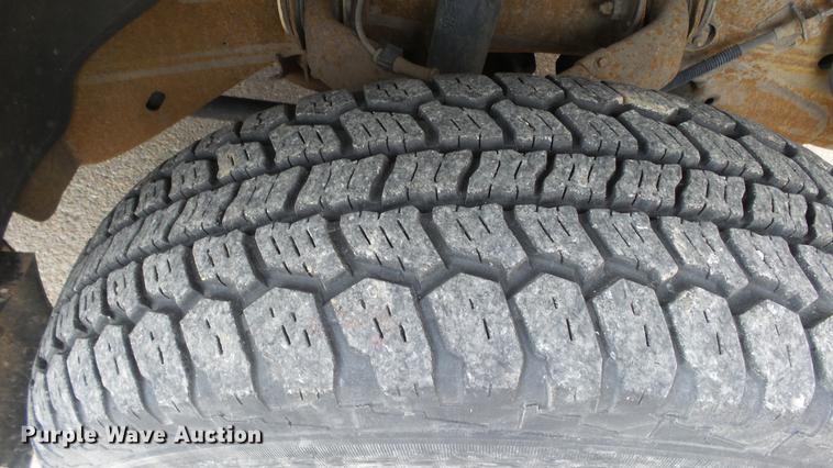 image for item DC3109 2004 Chevrolet Silverado 2500HD Crew Cab pickup truck