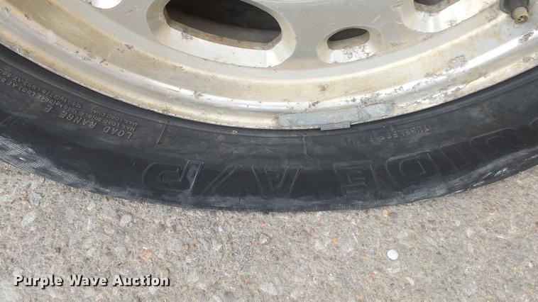 image for item DC3109 2004 Chevrolet Silverado 2500HD Crew Cab pickup truck