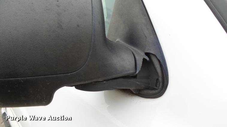 image for item DC3109 2004 Chevrolet Silverado 2500HD Crew Cab pickup truck