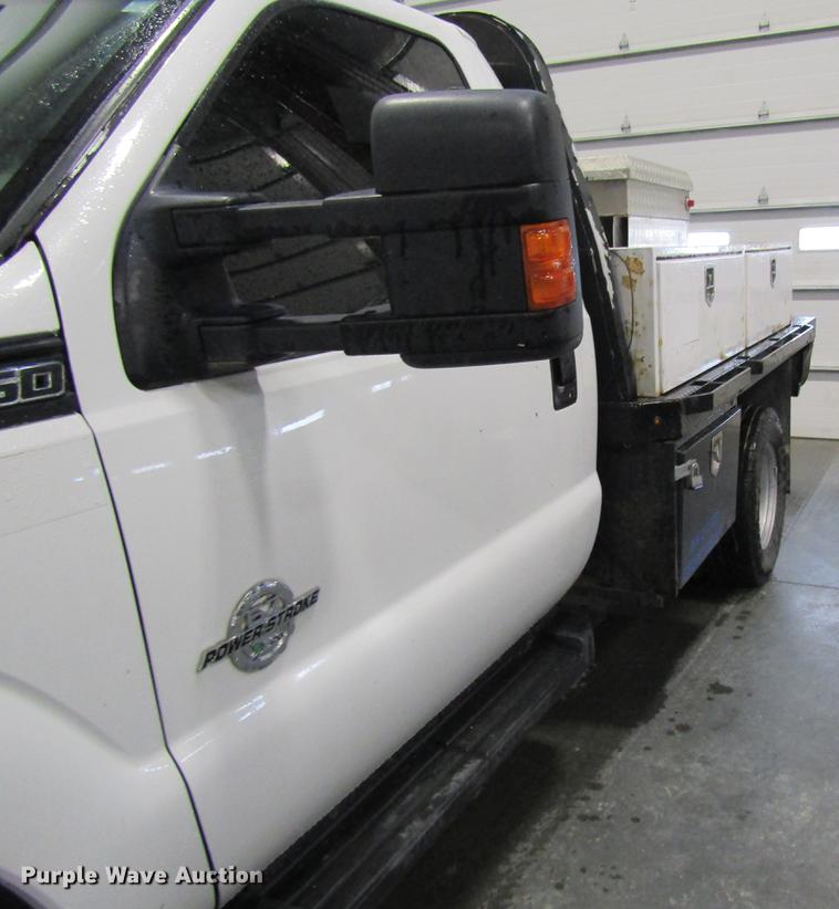 image for item DC4351 2013 Ford F350 Super Duty flatbed pickup truck