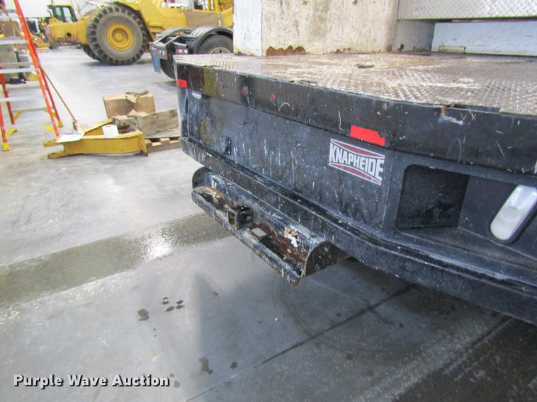 image for item DC4351 2013 Ford F350 Super Duty flatbed pickup truck