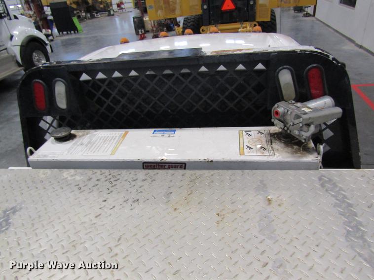 image for item DC4351 2013 Ford F350 Super Duty flatbed pickup truck
