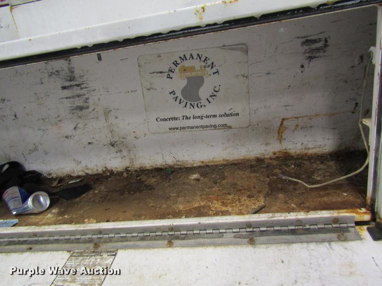 image for item DC4351 2013 Ford F350 Super Duty flatbed pickup truck