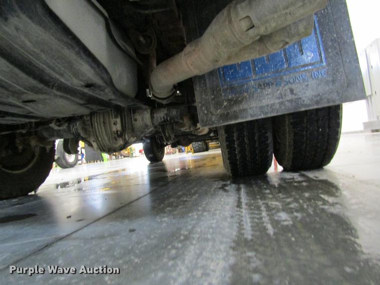 image for item DC4351 2013 Ford F350 Super Duty flatbed pickup truck