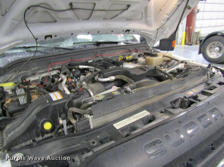 image for item DC4351 2013 Ford F350 Super Duty flatbed pickup truck