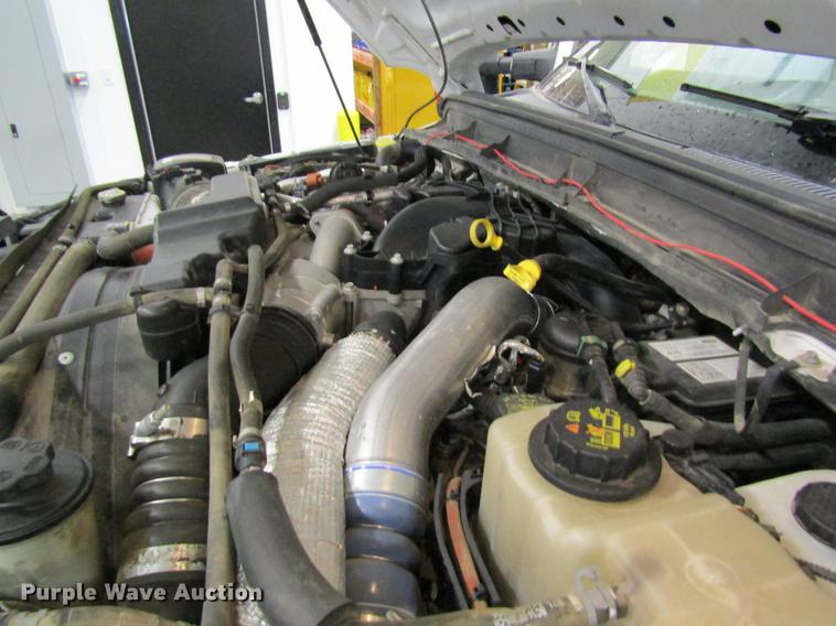 image for item DC4351 2013 Ford F350 Super Duty flatbed pickup truck