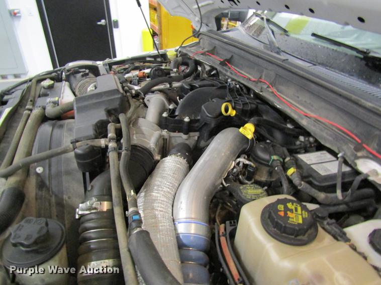 image for item DC4351 2013 Ford F350 Super Duty flatbed pickup truck